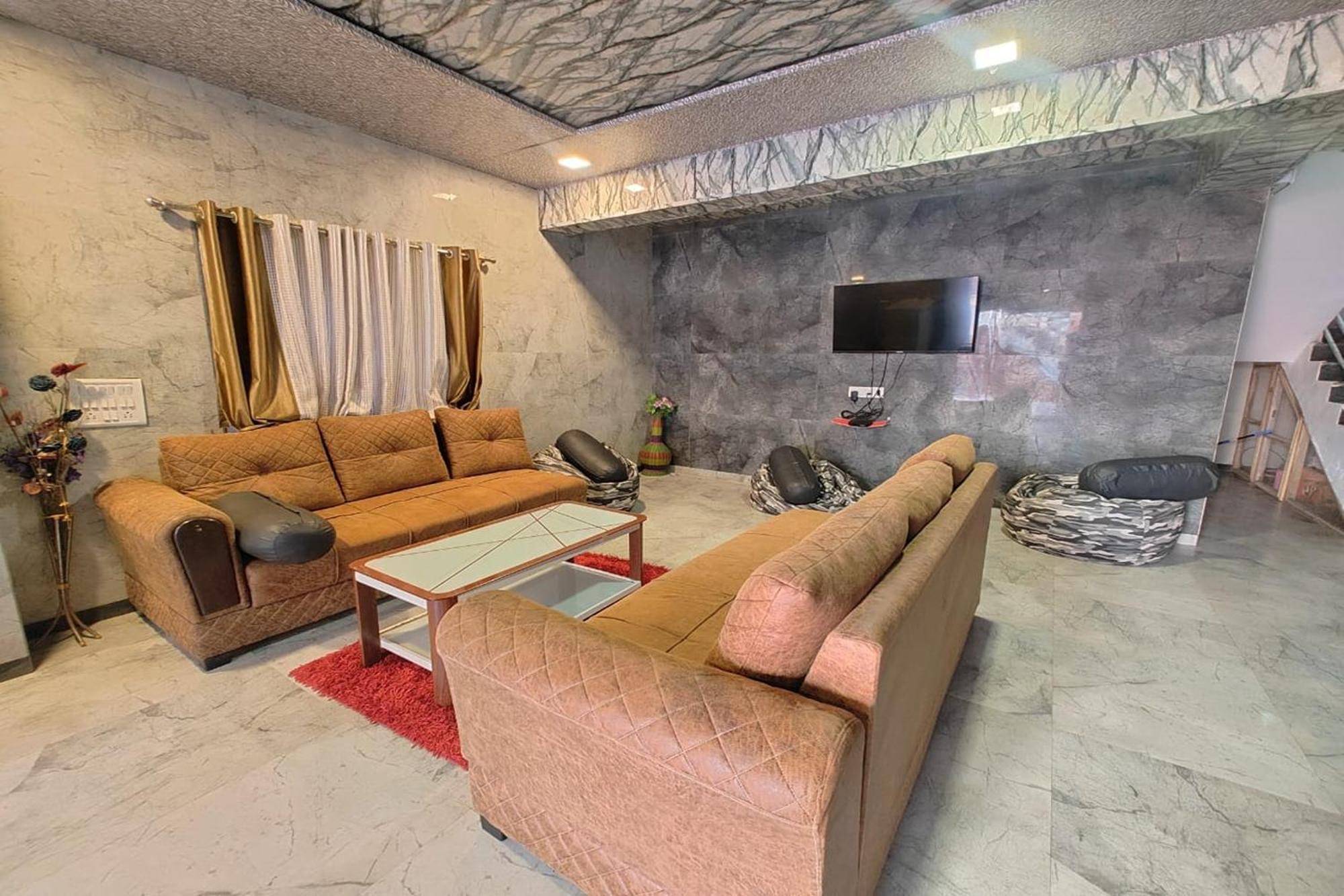 Crystal Villa 판치가니 외부 사진