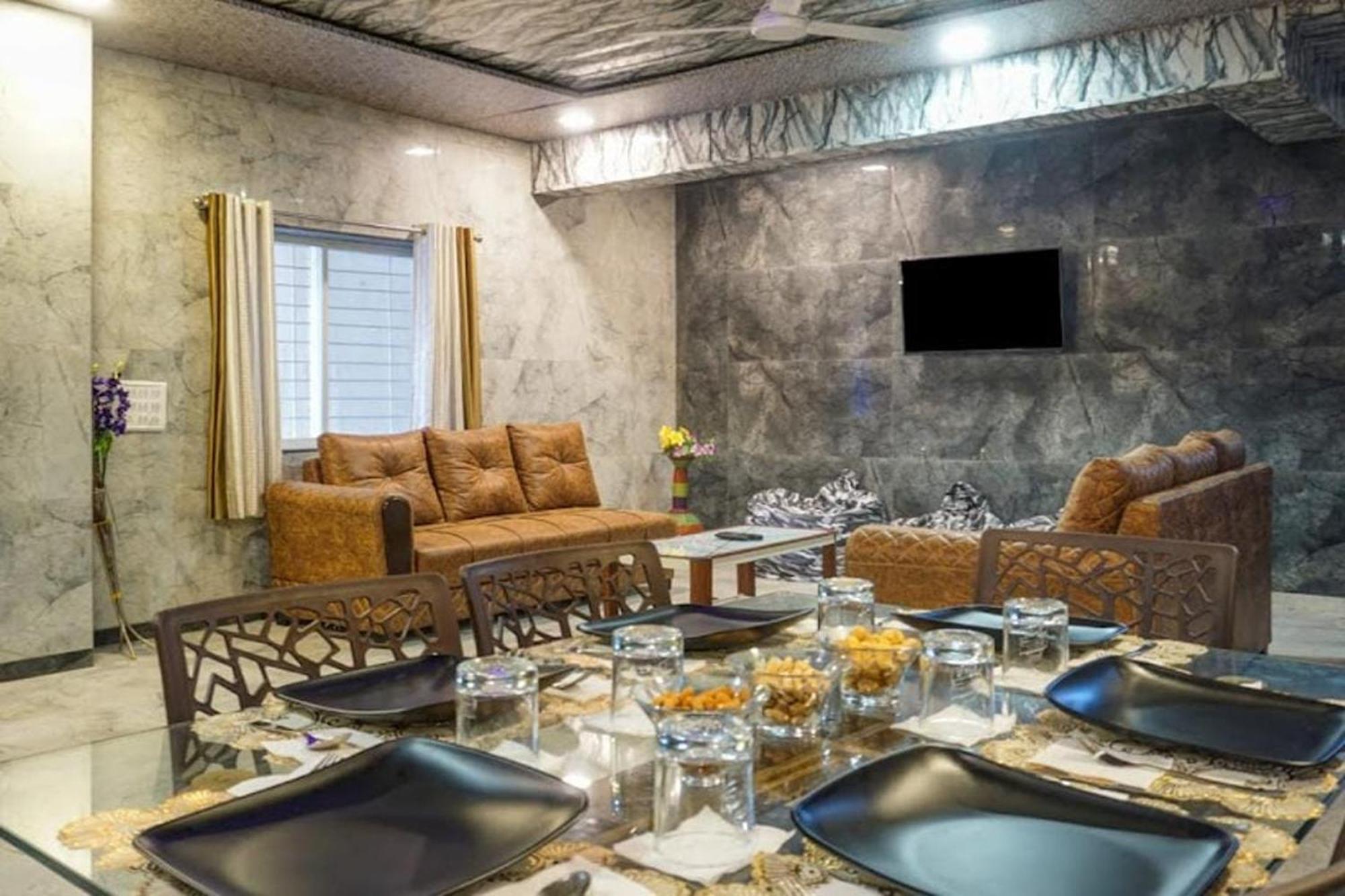 Crystal Villa 판치가니 외부 사진
